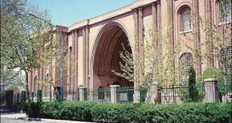 ۳۰ قلم شی از اشیای موزه ملی ایران در هند نمایش داده شد