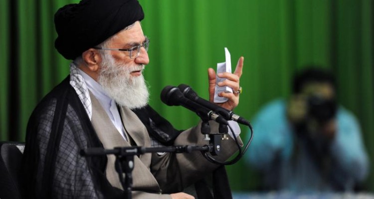  خیانتهای آمریکا در قضیه برجام به افکار عمومی منتقل شود/شعر باید زنده باشد و نسبت به مسائل جاری و نیازهای کشور موضع داشته باشد 