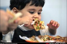 فست فودها علت بروز ۷۰ درصد بیماری های غیرواگیر