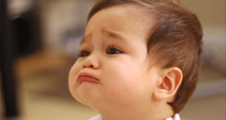  چند اشتباه رایج راجع به گریه نوزاد! 