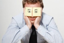  هر روز وقتی از خواب بیدار میشوم احساس خستگی میکنم 