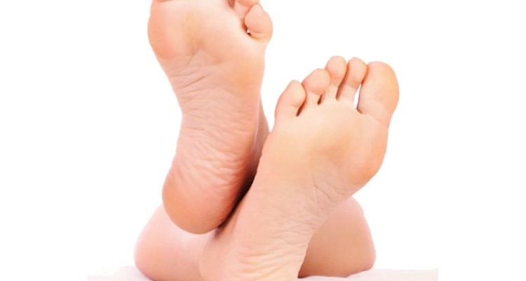  با ترک پاشنه پا چه کنیم؟ 