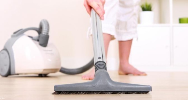  چیزهایی که هرگز نباید با جاروبرقی تمیز کنید 