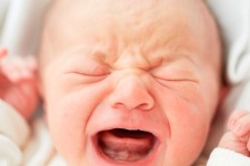  مهم ترین دلایل بیقراری نوزاد 