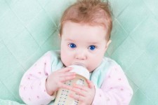 همه چیز درباره کمبود کلسیم در نوزادان ؛ آیا این مشکل مادرزادی است؟