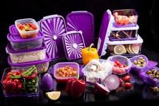 راز کد زیر ظروف پلاستیکی چیست؟ 