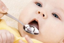 به کودکم مولتی ویتامین بدهم یا نه؟