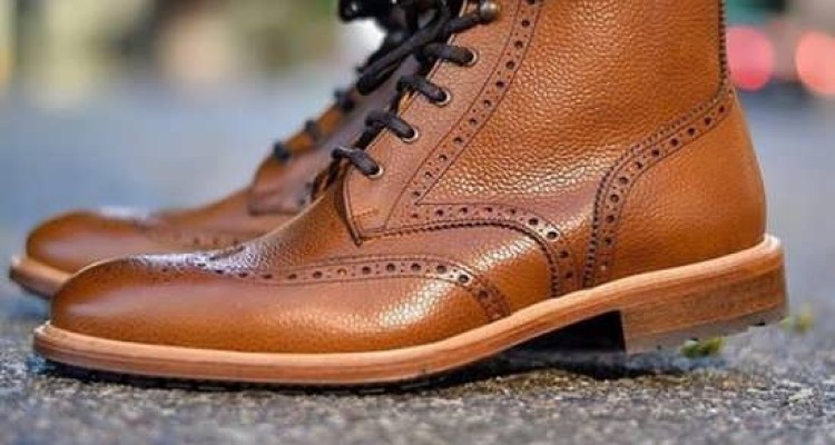 همه ریزه‌کاری‌هایی که درباره تمیز کردن انواع کفش باید بدانید