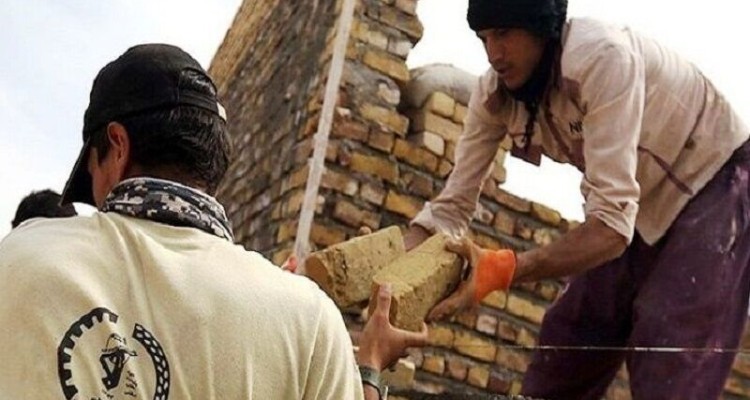 ساخت منزل مسکونی توسط گروه جهادی سپاه صحنه برای نیازمندان