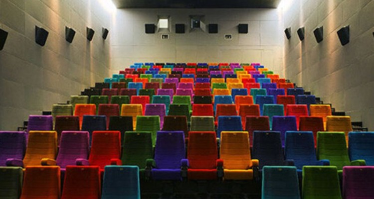 سینماها را با اکران مناظره‌های انتخاباتی احیا کنیم