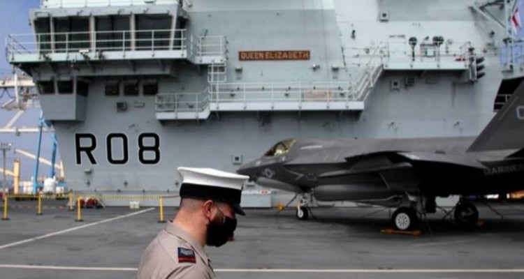 ناوشکن‌های یک میلیارد پوندی انگلیس هنوز گرفتار سیستم پیشران معیوب