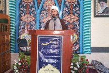 حجت الاسلام والمسلمین علی بهمنی در خطبه های نماز عبادی سیاسی جمعه این هفته عنوان کرد: با اشاره به میزان تقوا و اخلاص در جوامع بشری گفت مسیر مستقم مسیر عبادت است وسعادت فقط در مسیر خداست.