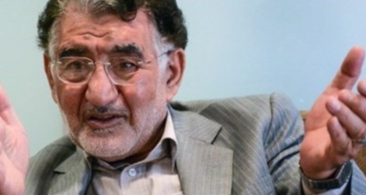 مرد میدان|گره‌گشایی حاج قاسم در کمیسیون‌های مشترک ایران با عراق و سوریه/سردار طراح استراتژی تجاری در منطقه بو