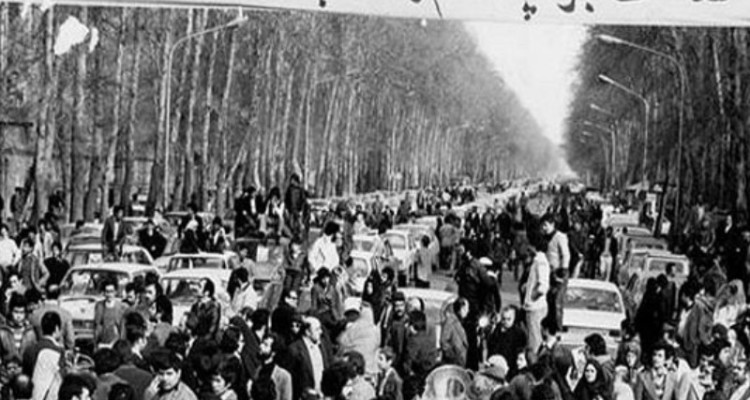 نقش مردم قومس بر بوم انقلاب/ بهمنی که ۳۳ ستاره در آن درخشیدند