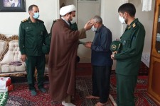 دیدار و سر کشی از ۱۰ خانواده شهید والامقام در شهرستان صحنه