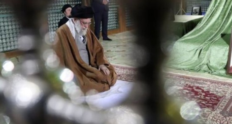 حضور رهبر انقلاب در مرقد امام خمینی (ره)