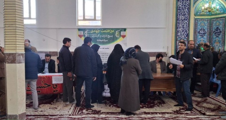 برپایی میز خدمت به مناسبت دهه فجر 