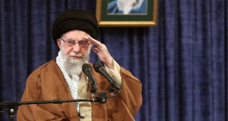 مذاکره با آمریکا هوشمندانه و شرافتمندانه نیست