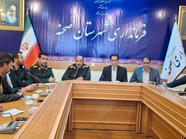 برگزاری جلسه شورای اداری شهرستان به مناسبت هفته بسیج