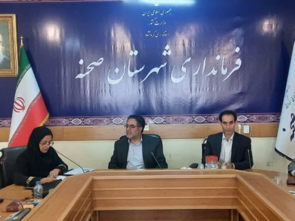 تاکید فرماندار صحنه بر ارتقاء سلامت غذایی و ممنوعیت عرضه شیر خام در واحدهای سنتی»