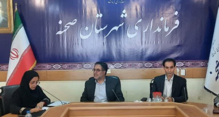 تاکید فرماندار صحنه بر ارتقاء سلامت غذایی و ممنوعیت عرضه شیر خام در واحدهای سنتی»