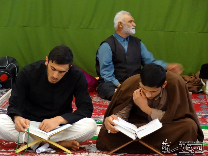 مراسم معنوی اعتکاف در مساجد شهرستان صحنه برگزار شد مراسم معنوی اعتکاف در مساجد شهرستان صحنه برگزار شد