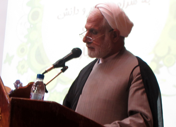 ایده های جمهوری اسلامی ایران در حوزه سیاسی ایده های مطرح و مستقلی است ایده های جمهوری اسلامی ایران در حوزه سیاسی ایده های مطرح و مستقلی است