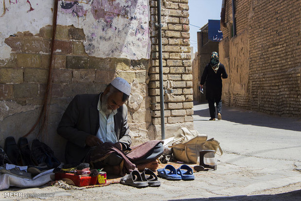 بررسی پدیده حاشیه نشینی در استانهای کشور ۵۲/ کرمانشاه بررسی پدیده حاشیه نشینی در استانهای کشور ۵۲/ کرمانشاه