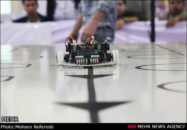 راهیابی ۲۴ تیم به فینال مسابقات منطقه ای رباتیک در کرمانشاه راهیابی ۲۴ تیم به فینال مسابقات منطقه ای رباتیک در کرمانشاه