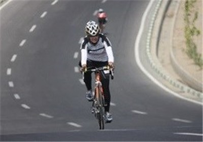 دوچرخهسواران کرمانشاهی تا مرقد امام خمینی(ره) رکاب میزنند دوچرخهسواران کرمانشاهی تا مرقد امام خمینی(ره) رکاب میزنند