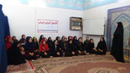 نوعروسان تحت حمایت کمیته امداد صحنه از آموزش های پیش از ازدواج بهره مند شدند نوعروسان تحت حمایت کمیته امداد صحنه از آموزش های پیش از ازدواج بهره مند شدند