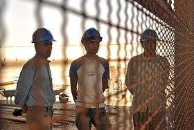 چرا مصوبه کسر حق بیمه بن کارگران از سر گرفته شد؟ 