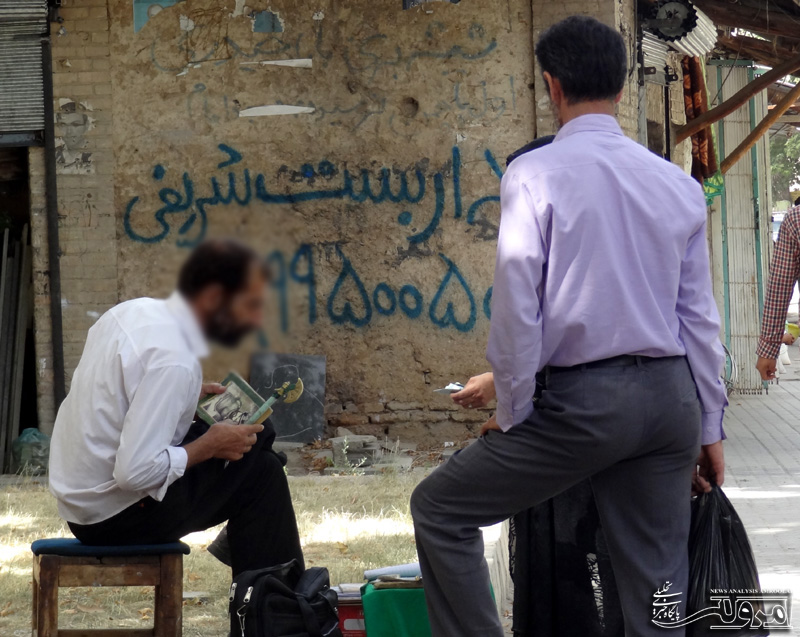 گفتگوی متفاوت امروله با دو فال گیر و کف بین صحنه ای / وقتی خرافه گری راهی برای فرار از واقعیت می شود 