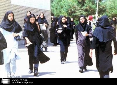 مشکلات فرهنگی جوانان با همایش و جلسه برطرف نمی شود