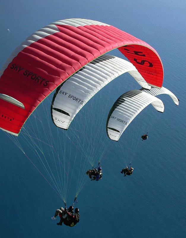 بزرگترین فستیوال بین‌المللی پاراگلایدر در کرمانشاه برگزار می شود