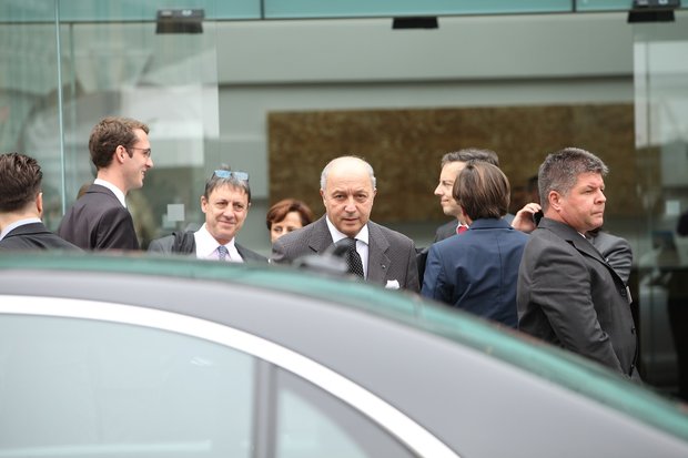 وزیر فرانسوی متهم پرونده «خونهای آلوده» در راه تهران وزیر فرانسوی متهم پرونده «خونهای آلوده» در راه تهران