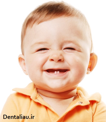  چگونه به کودکی که دندان در می آورد کمک کنیم؟ 