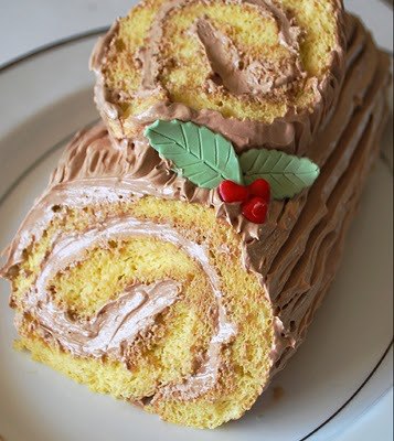  طرز تهیه رولت خامه ای بدون فر 