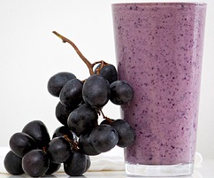 طرز تهیه اسموتی انگور سیاه طرز تهیه اسموتی انگور سیاه