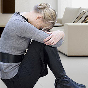  چرا زنان بیشتر از مردان افسردگی می گیرند؟ 