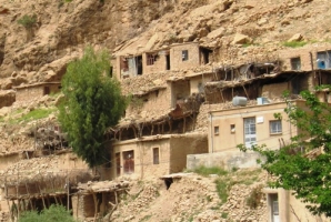 	طرح هادی در گیلانغرب اسیر کمبود بودجه/ خطر مهاجرت دسته جمعی بیخ گوش روستاها 