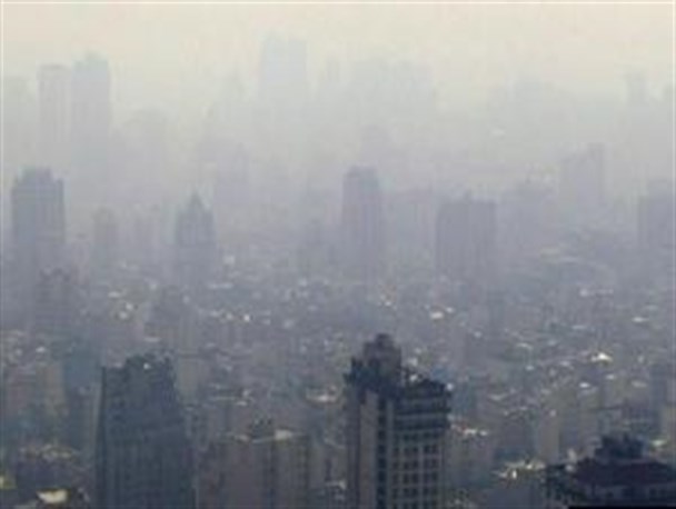 بنزینهای "ابتکار" برای هوا کاری نکرد/تهرانی ها همچنان به سختی نفس میکشند بنزینهای "ابتکار" برای هوا کاری نکرد/تهرانی ها همچنان به سختی نفس میکشند