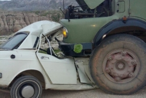 	برخورد مرگبار سواری پیکان با کمپرسی/ یک نفر جان باخت + تصاویر 