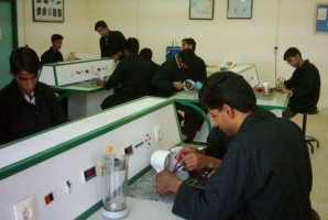 ارائه بیش از ۳ میلیون نفر ساعت آموزش های فنی در استان کرمانشاه ارائه بیش از ۳ میلیون نفر ساعت آموزش های فنی در استان کرمانشاه