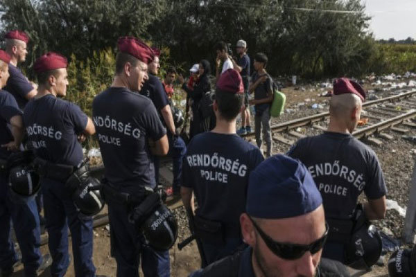 دانمارک دارائی پناهجویان را مصادره میکند دانمارک دارائی پناهجویان را مصادره میکند