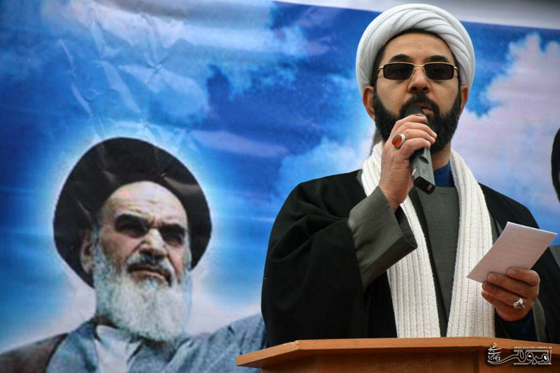 در انتخابات پیش روی با حفظ وحدت باید به افراد انقلابی و دلسوز که دارای روحیه خدمتگذاری هستند رای دهیم/خون شهدای حرم مدال افتخار شهر های ماست در انتخابات پیش روی با حفظ وحدت باید به افراد انقلابی و دلسوز که دارای روحیه خدمتگذاری هستند رای دهیم/خون شهدای حرم مدال افتخار شهر های ماست