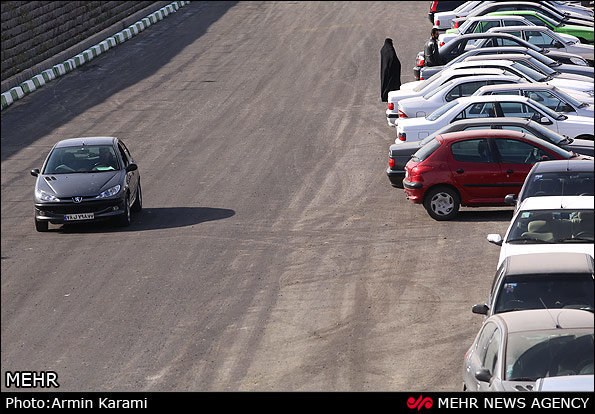 روزهای سوت و کور نوروزی بازار خودرو/مردم در بازار قیمتشکنی کردند روزهای سوت و کور نوروزی بازار خودرو/مردم در بازار قیمتشکنی کردند