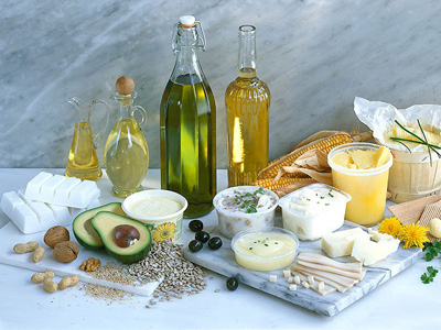 13 خوراکی غنی از چربی که باید حتما بخورید 13 خوراکی غنی از چربی که باید حتما بخورید