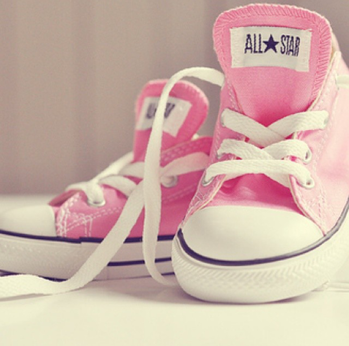  نحوه شستن کفش های کتانی 