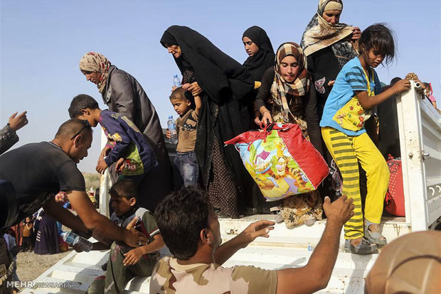 خروج بیش از ۷ هزار عراقی از فلوجه طی روزهای گذشته خروج بیش از ۷ هزار عراقی از فلوجه طی روزهای گذشته